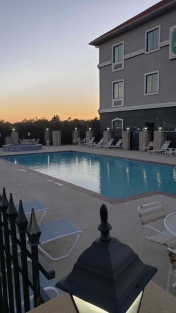 La Quinta By Wyndham Alvarado Eksteriør bilde